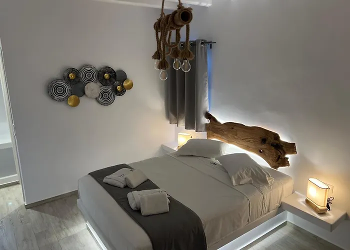 Chill Out * Mykonos Town