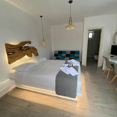 Chill Out * Mykonos Town